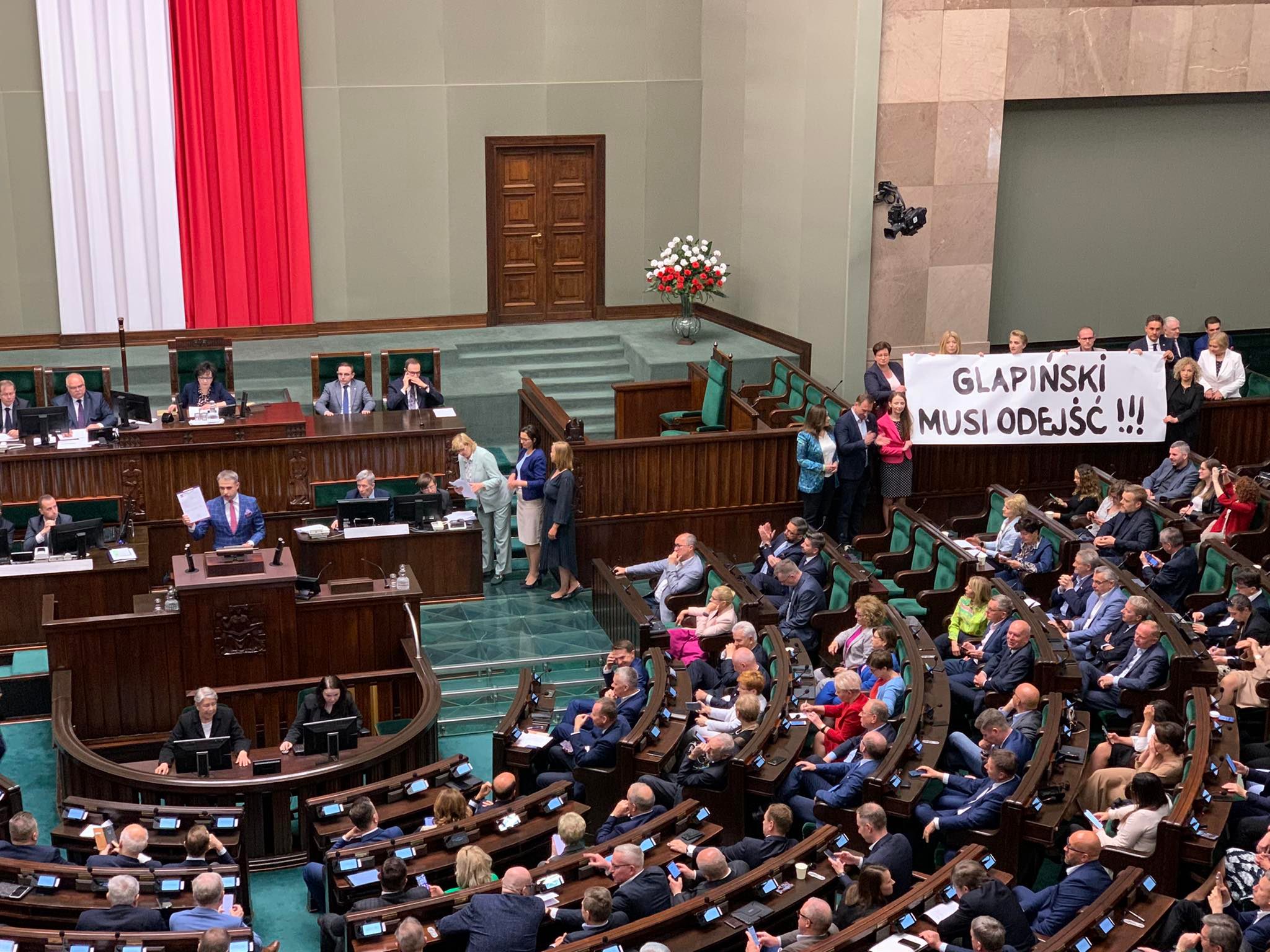 Adam Glapiński musi odejść